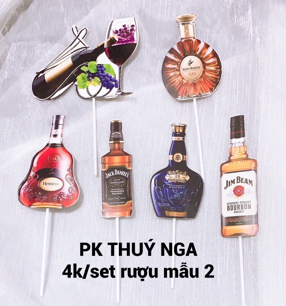 ชุดขวดไวน์และแก้วไวน์