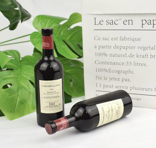 ขวดไวน์ของเล่น (พลาสติกไม่มีของเหลว)