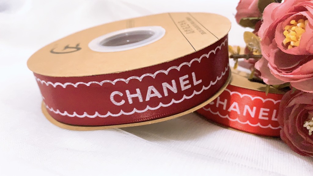 ริบบิ้น Chanel 2.5 cm x 50m ขอบหยัก - แดง