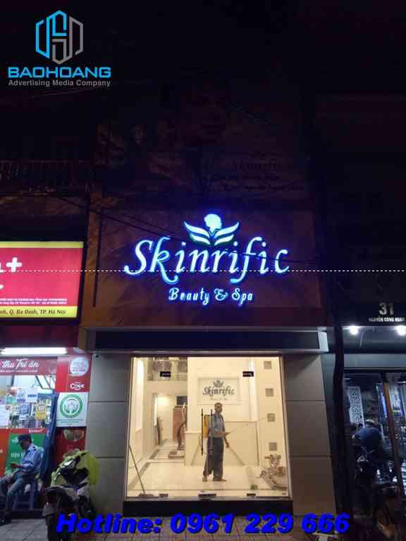 Làm biển quảng cáo tại Cầu Giấy