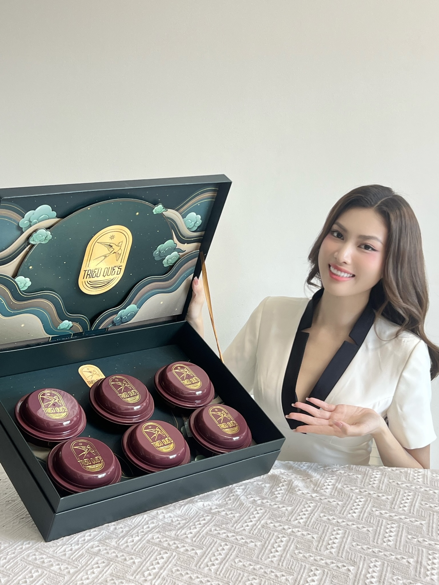 SET NGỰ YẾN THỊNH VƯỢNG (6 Chén Yến Tự Sôi)