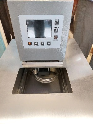 BỂ TUẦN HOÀN NHIỆT NÓNG LẠNH 30 LÍT (CHILLER). MODEL: RHC-2030. HÃNG: TAISITE/TRUNG QUỐC