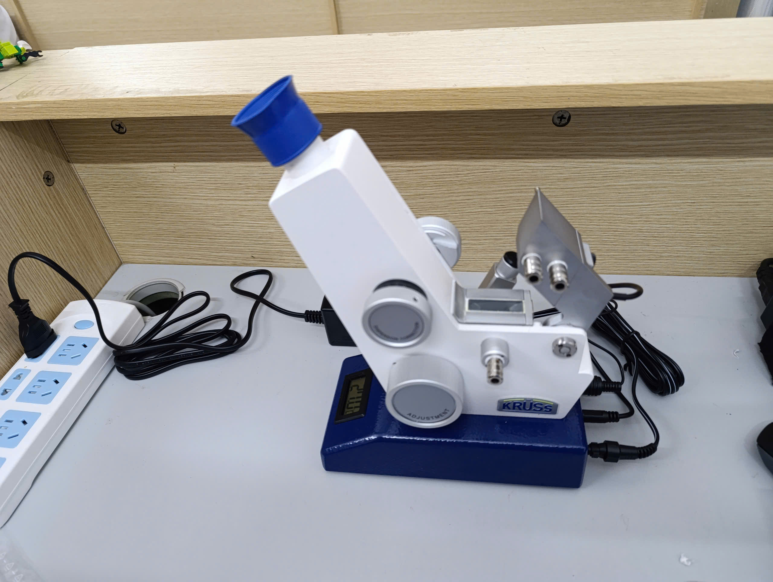 Khúc xạ kế ABBE Kruss AR4