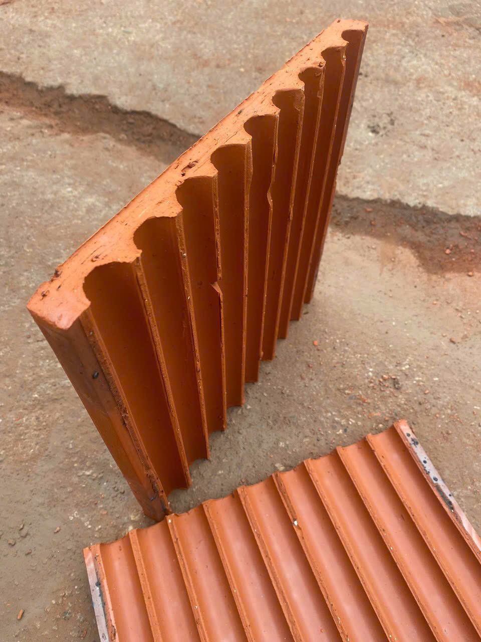 Gạch lá nem chống nóng Viglacera KT 30x30