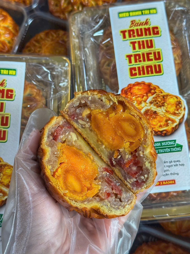 THẬP CẨM TRIỀU CHÂU
