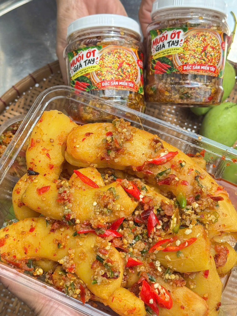MUỐI ỚT GIÃ TAY (HŨ 350GR)