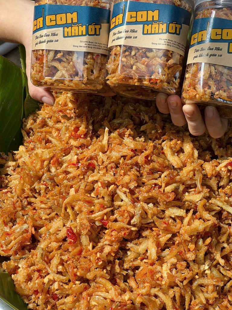 CÁ CƠM MẮM TỎI (HỦ 300G)