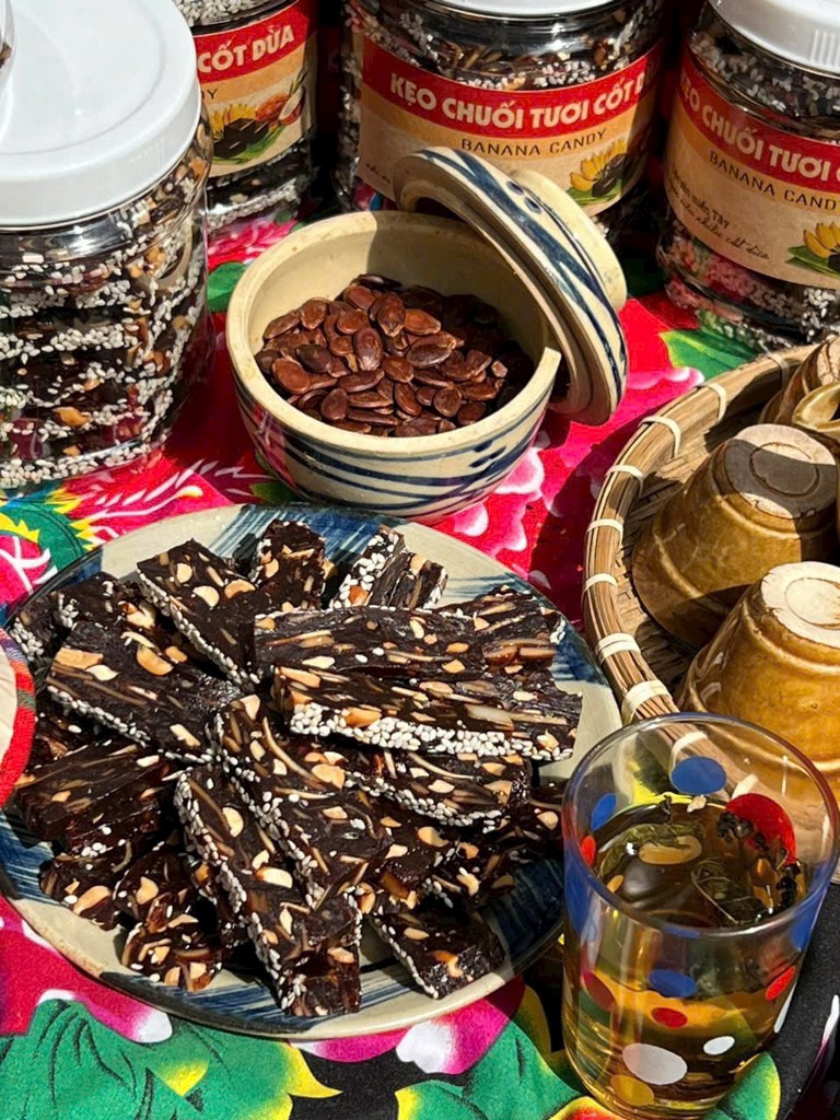 KẸO CHUỐI GỪNG ĐẬU (Hủ 500G)