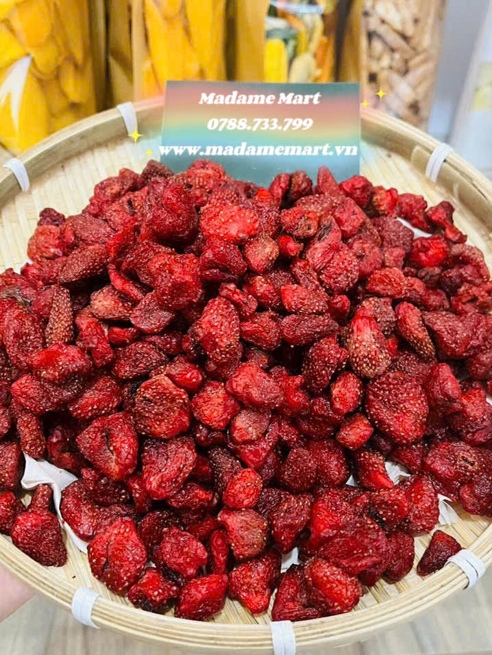 DÂU TÂY SẤY DẺO DALAT (Hủ 250G)