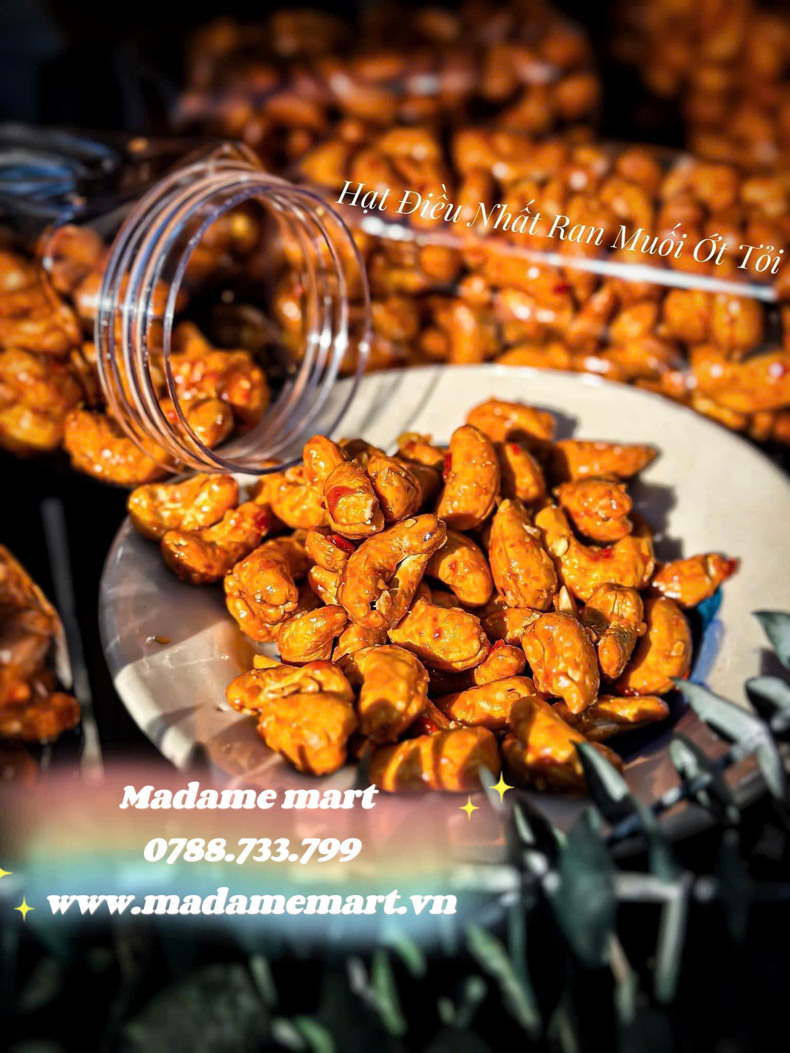 HẠT ĐIỀU NHẤT RANG MUỐI ỚT TỎI (Hũ 250G)