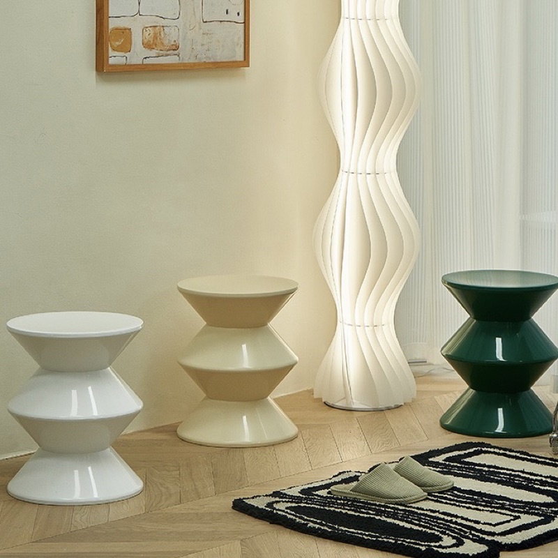 Hourglass Chair - Ghế phụ/ghế đẩu nhựa cao cấp