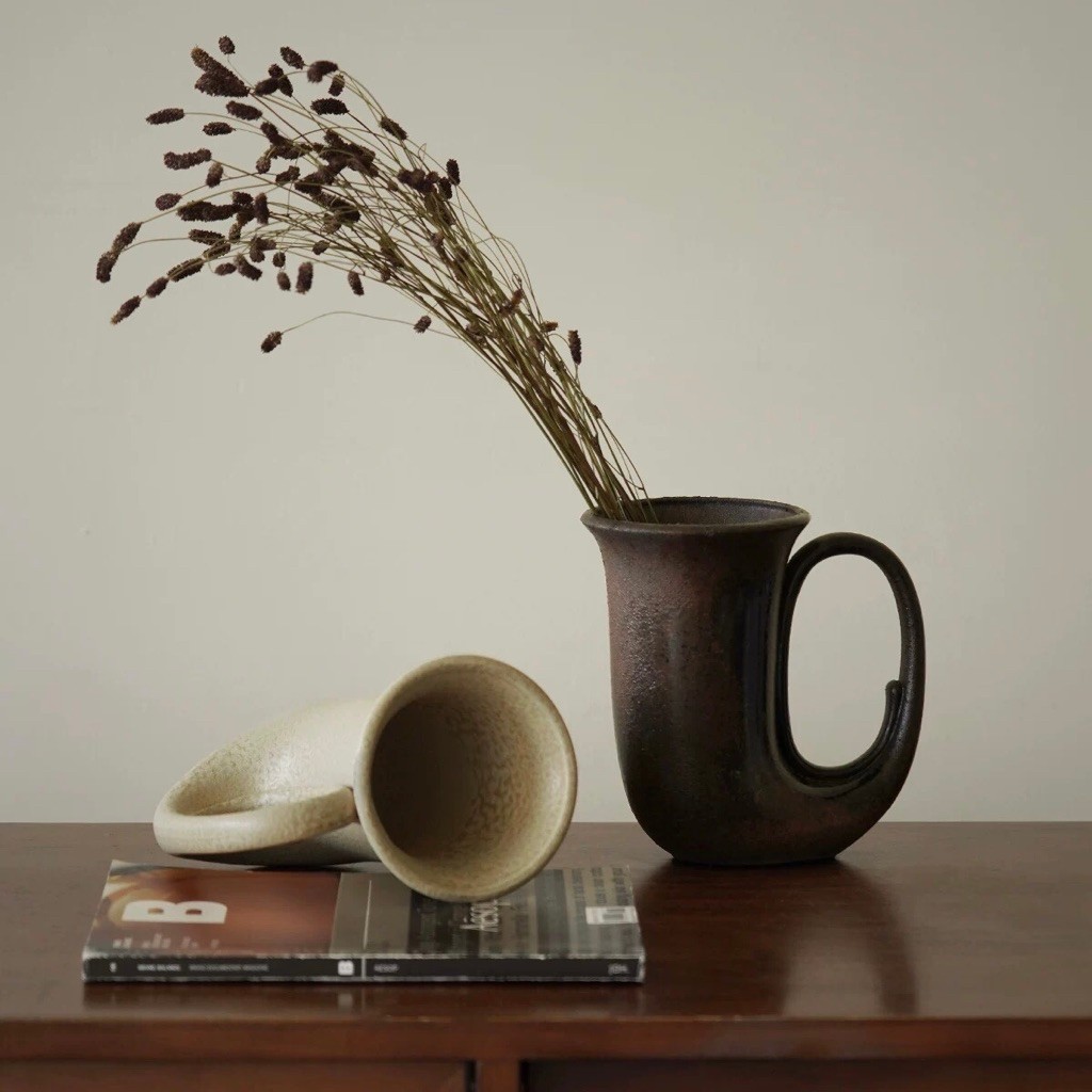 Bình hoa nghệ thuật LYU LYU nhập khẩu cao cấp / LYU LYU Vase