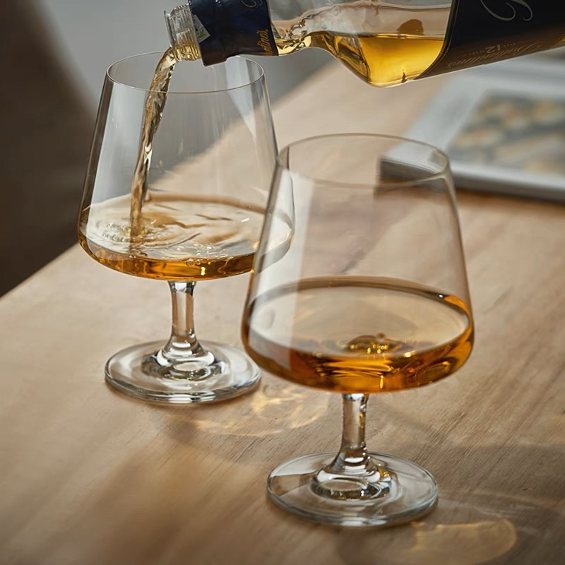 Ly rượu Brandy cao cấp, sang trọng