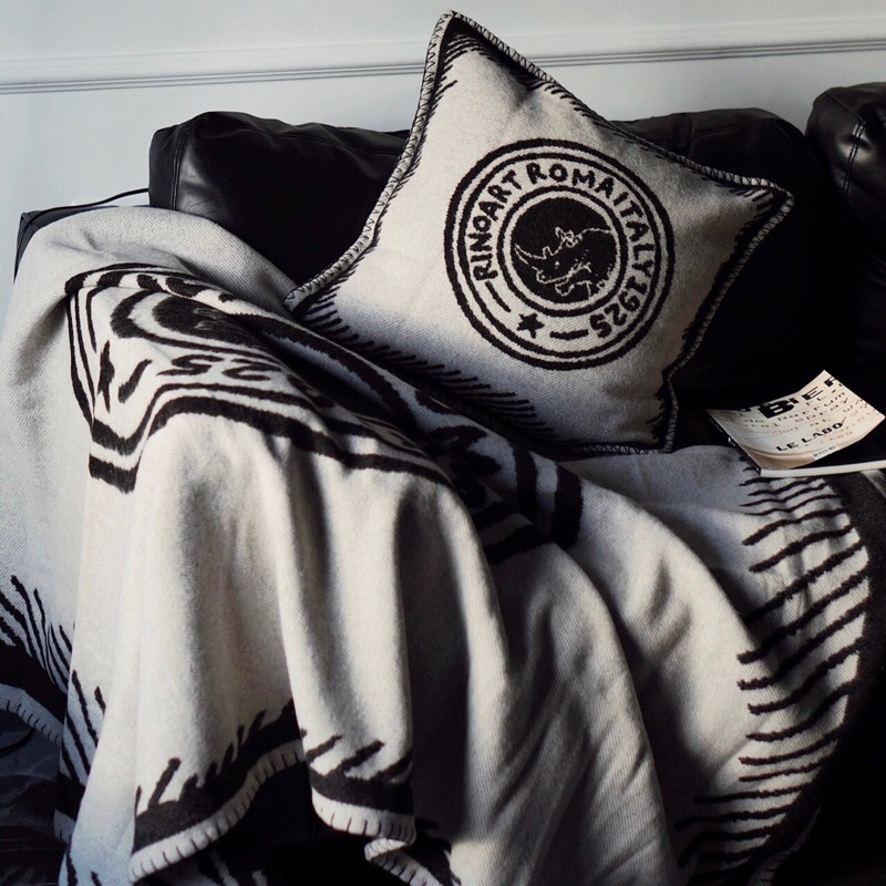 Bộ chăn gối RINOART cao cấp / RINAORT Blanket