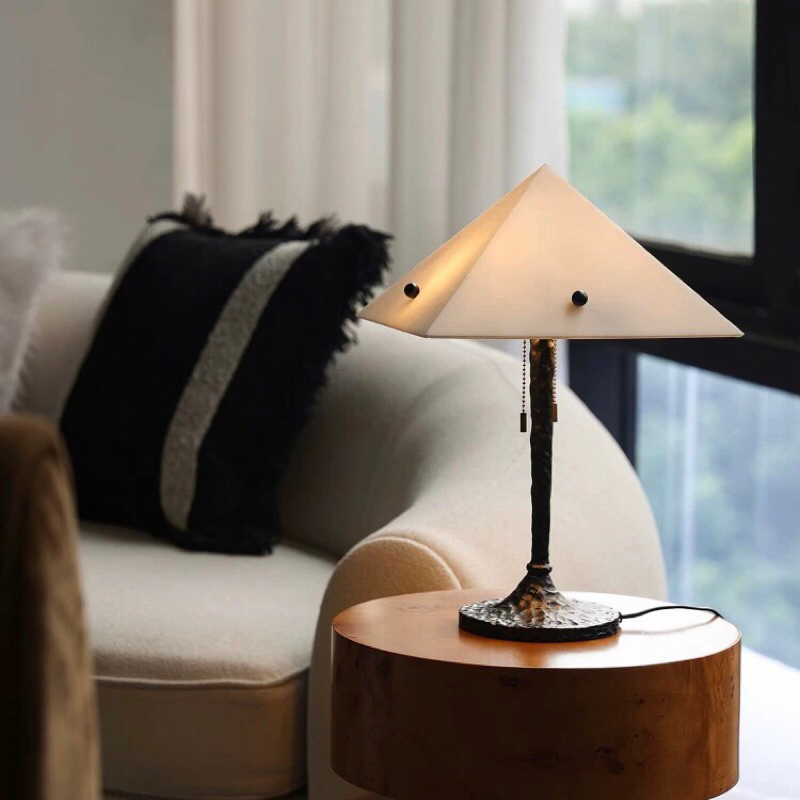 Đèn bàn ADIAN nhập khẩu cao cấp / ADIAN Table Lamp