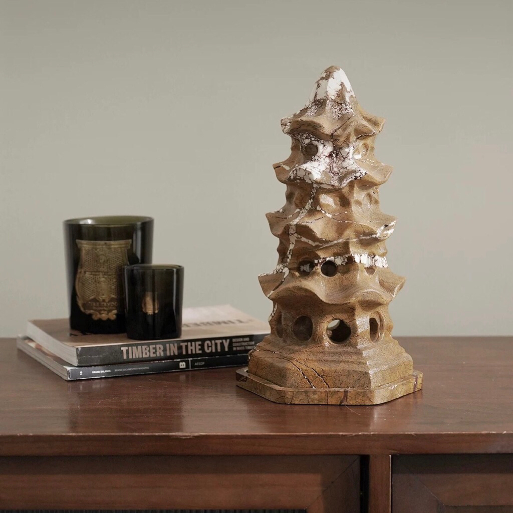 Tượng decor Mossy Pagoda nhập khẩu cao cấp / Mossy Pagoda Statue