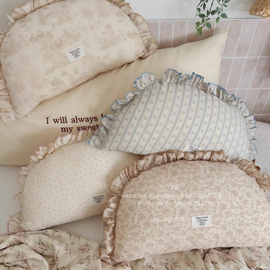 Gối bán nguyệt Flower trẻ em nhập khẩu cao cấp / Flower Pillow