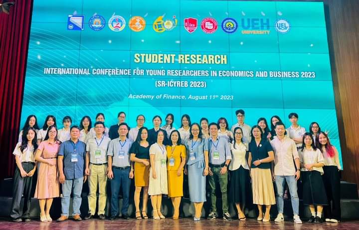 [HOT] THÔNG BÁO: KÊU GỌI SINH VIÊN NGHIÊN CỨU - HỘI NGHỊ QUỐC TẾ DÀNH CHO NHÀ NGHIÊN CỨU TRẺ KINH TẾ VÀ KINH DOANH NĂM 2024 (SR-ICYREB 2024)