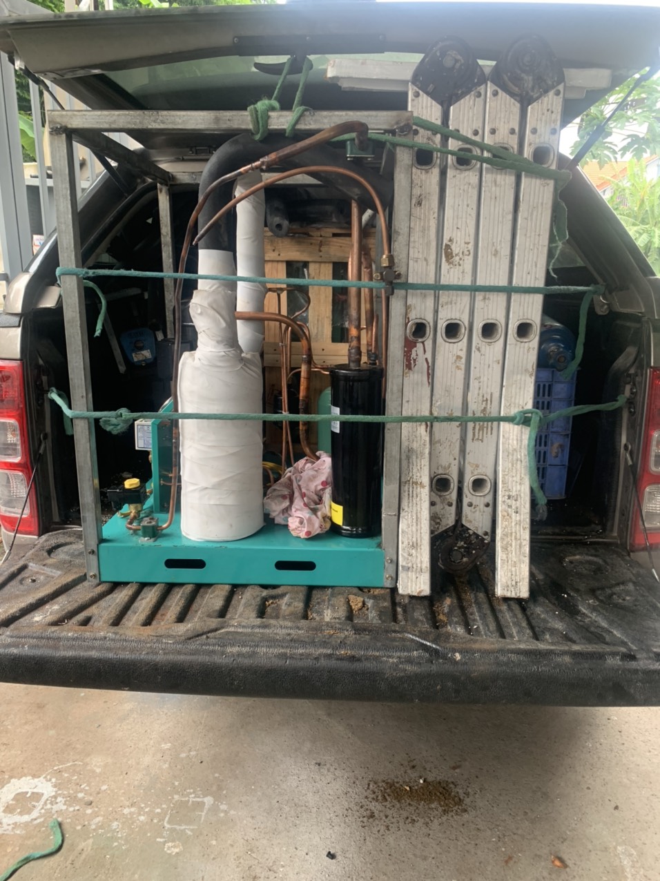 Dụng cụ lắp đặt