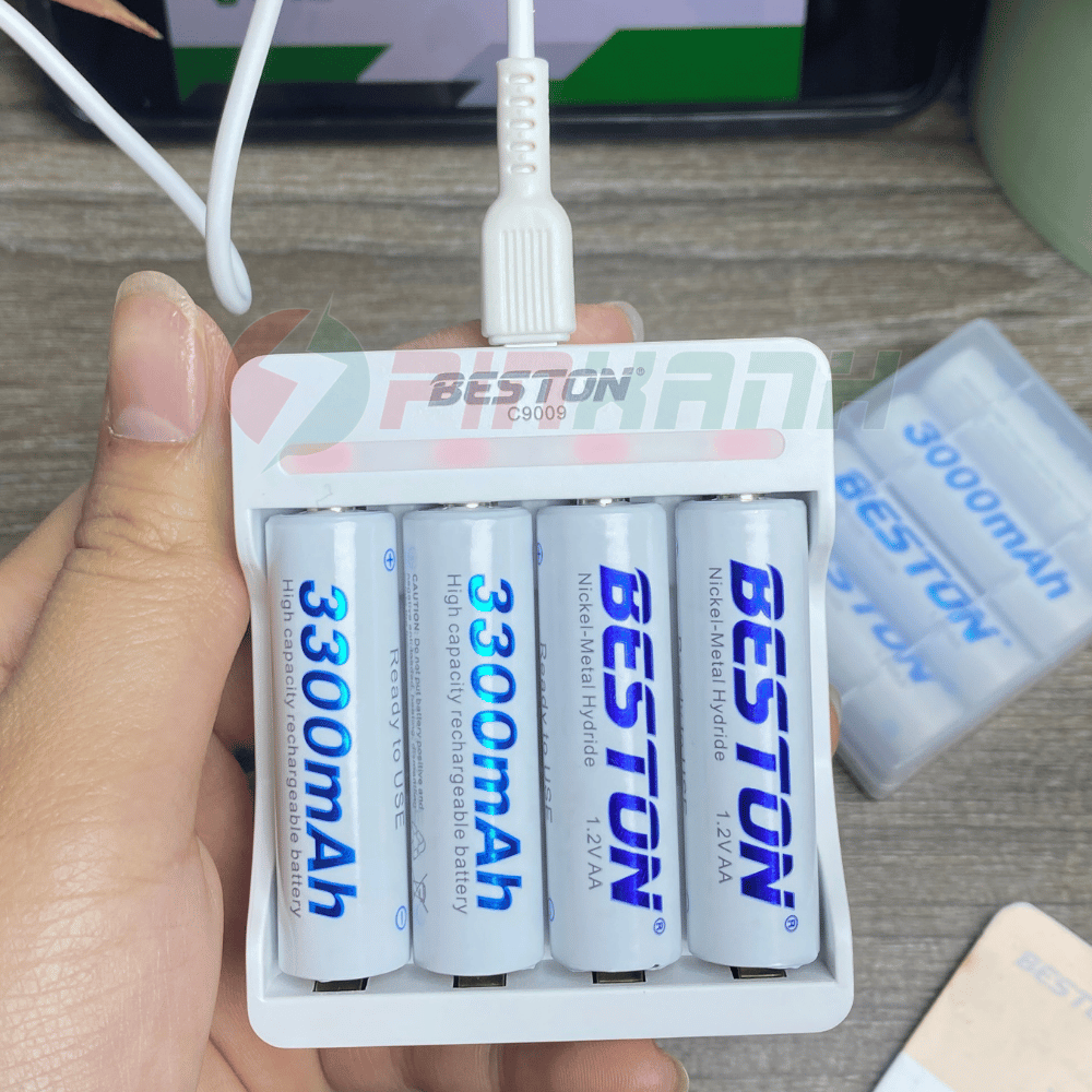 BESTON Sạc thông minh pin 1.2V 4 slot - SAC C9009
