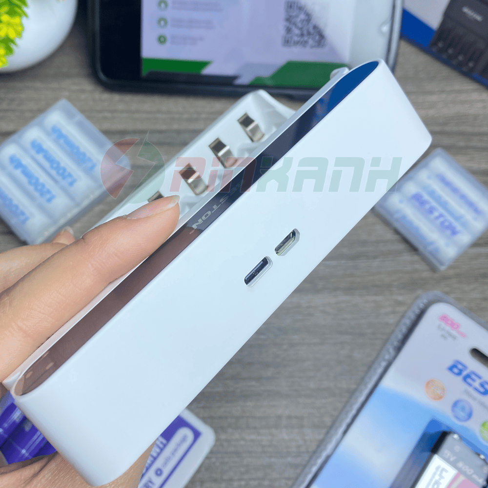 BESTON Sạc thông minh pin 1.2V 8 slot - SAC C9024L