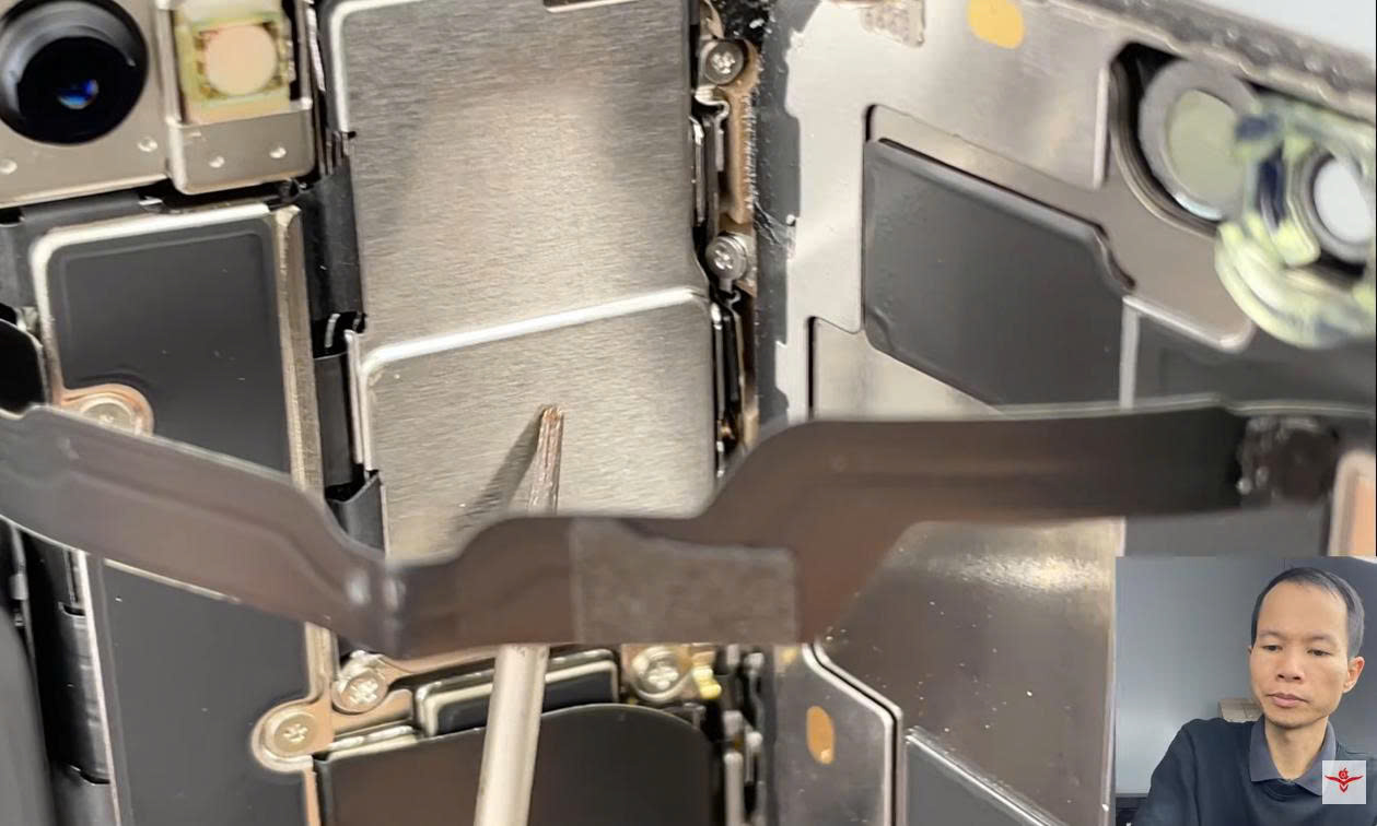 iPhone Xs 256G imei 56050, KH: Nguyễn Văn Thái, Thị xã Mỹ Hào, Hưng Yên. [Video mở máy lần đầu tiên]