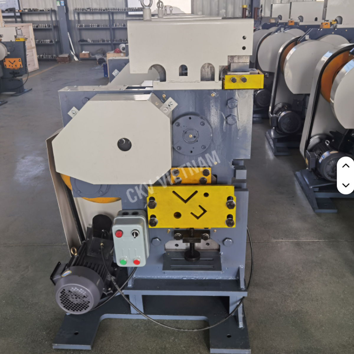 Máy đột, cắt & chấn thép đa năng CKV-J10