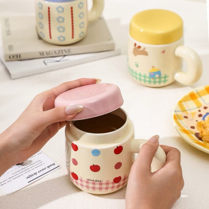 Cốc sứ có nắp và lõi lọc trà dễ thương 500ML