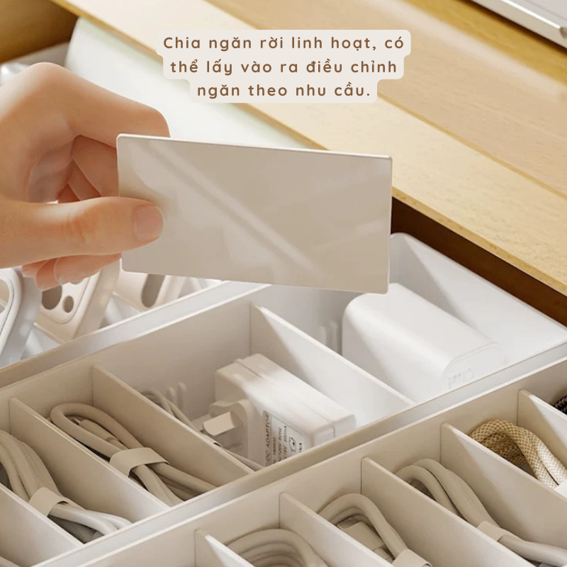 Khay nhựa chia ngăn màu trắng sắp xếp đồ dùng