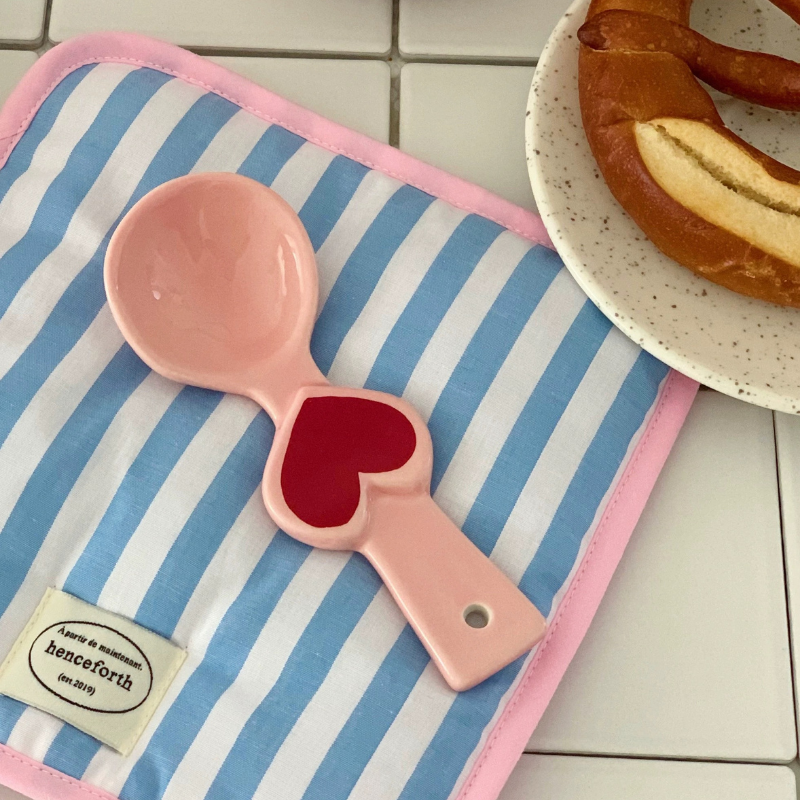 Muỗng sứ gấu tim