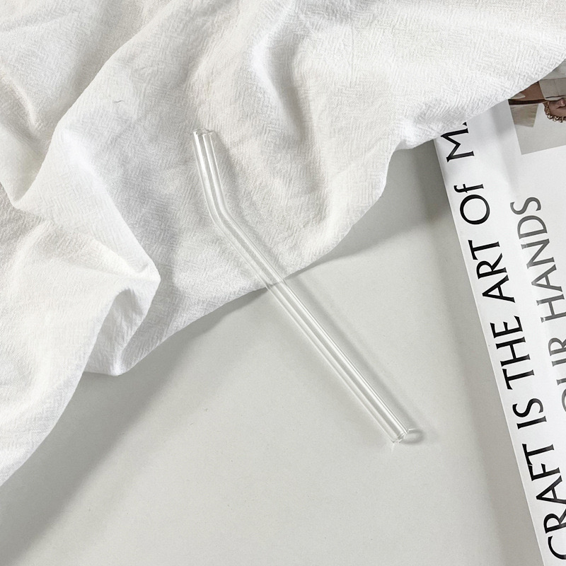 Ống hút thuỷ tinh