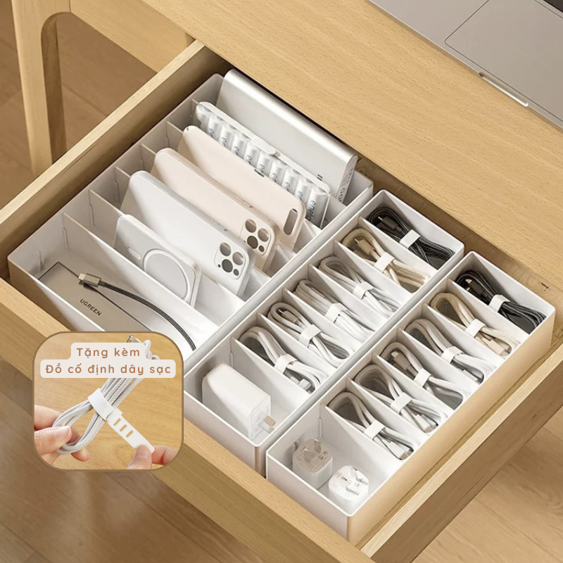 Khay nhựa chia ngăn màu trắng sắp xếp đồ dùng