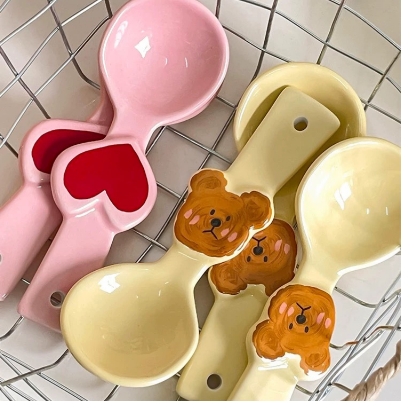 Muỗng sứ gấu tim