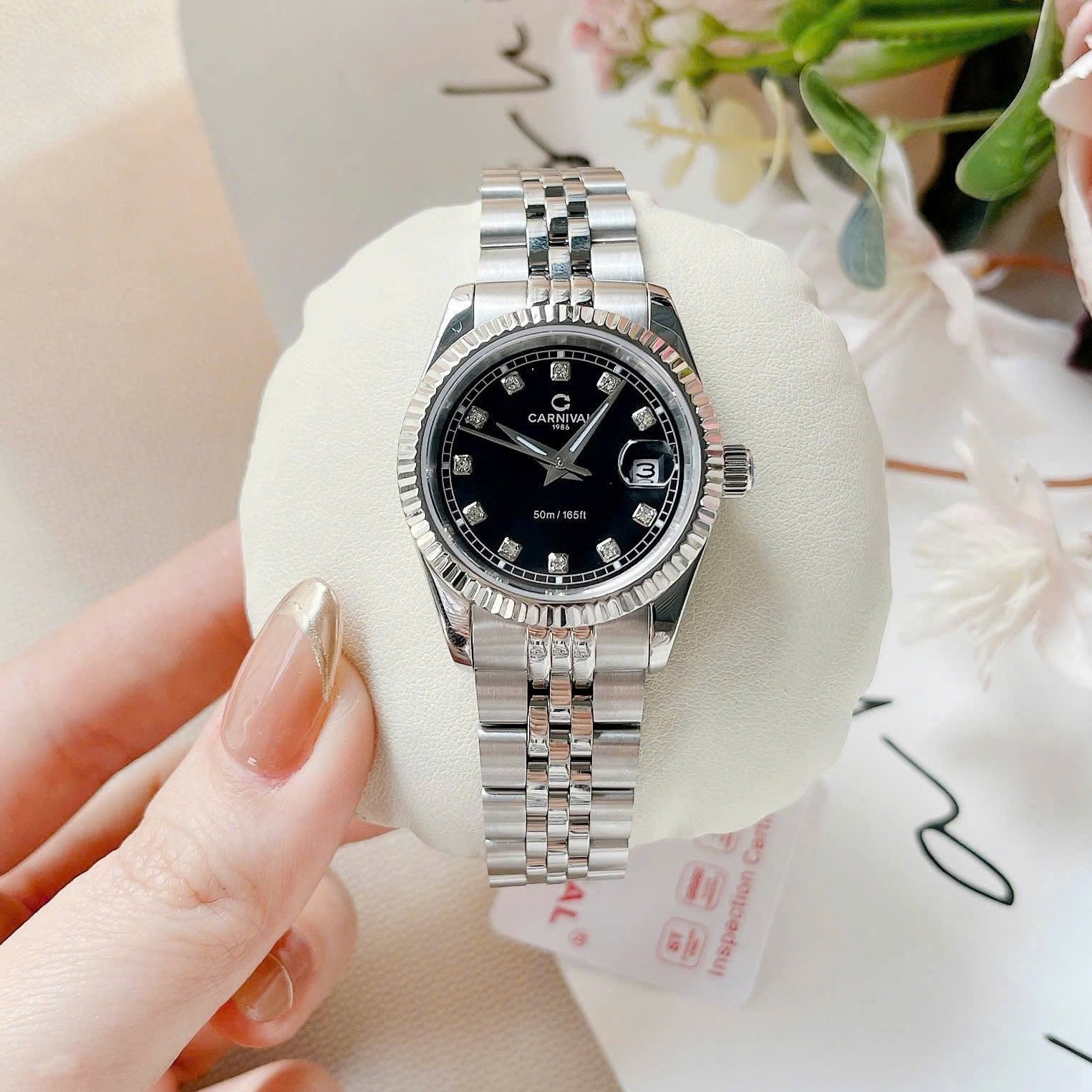 Đồng Hồ Nữ Carnival 8131L-VT-D Dây Thép Bạc Mặt Đen Size 30mm Quartz Japan