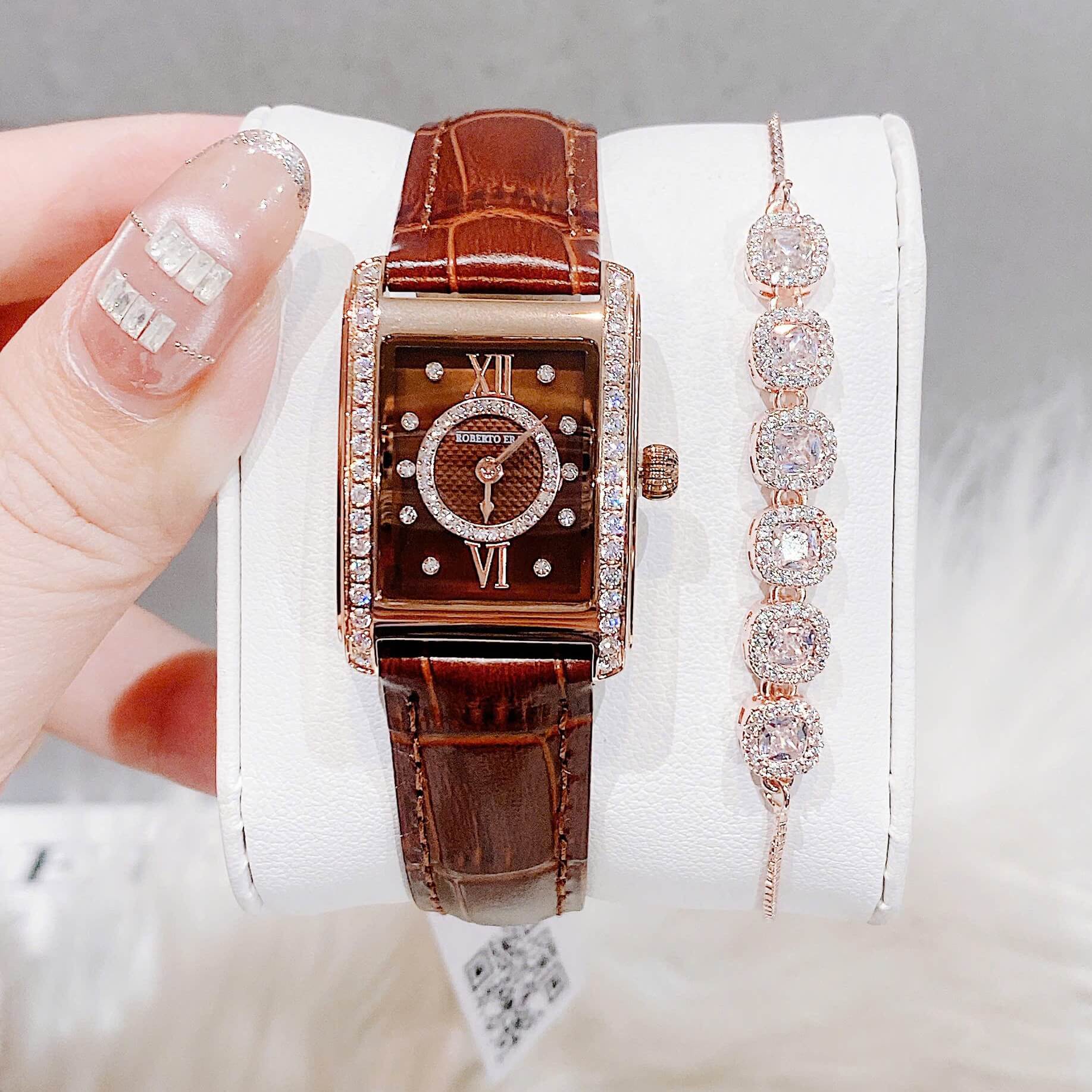 Set Đồng Hồ Nữ Roberto Era Dây Da Nâu Mặt Chữ Nhật Size 28mm Viền Mặt Đính Đá Vỏ Rose Gold RE350