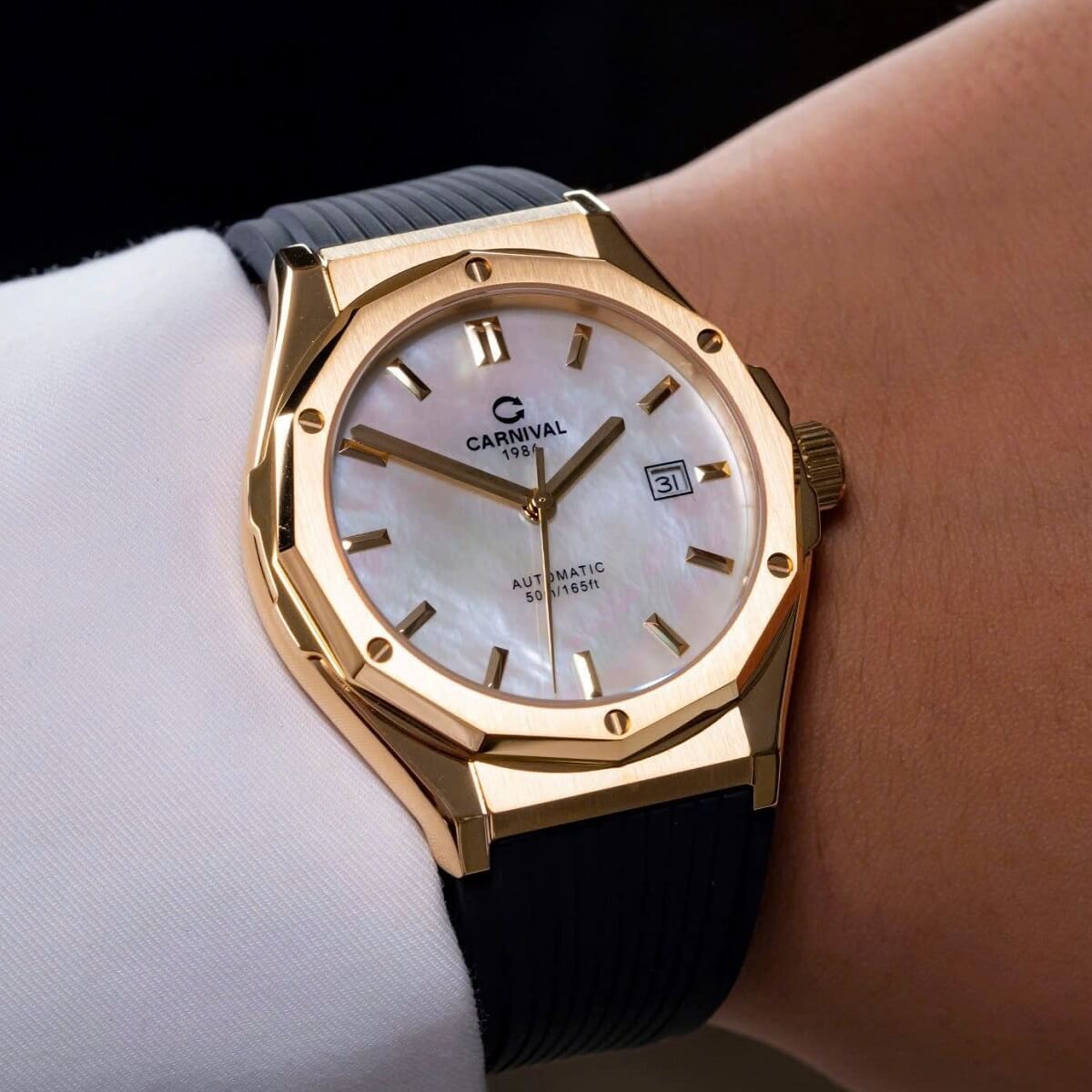 Đồng Hồ Nam Carnival 8168G Tự Động Mặt Trắng Xà Cừ Dây Cao Su Đen Vỏ Vàng 42mm