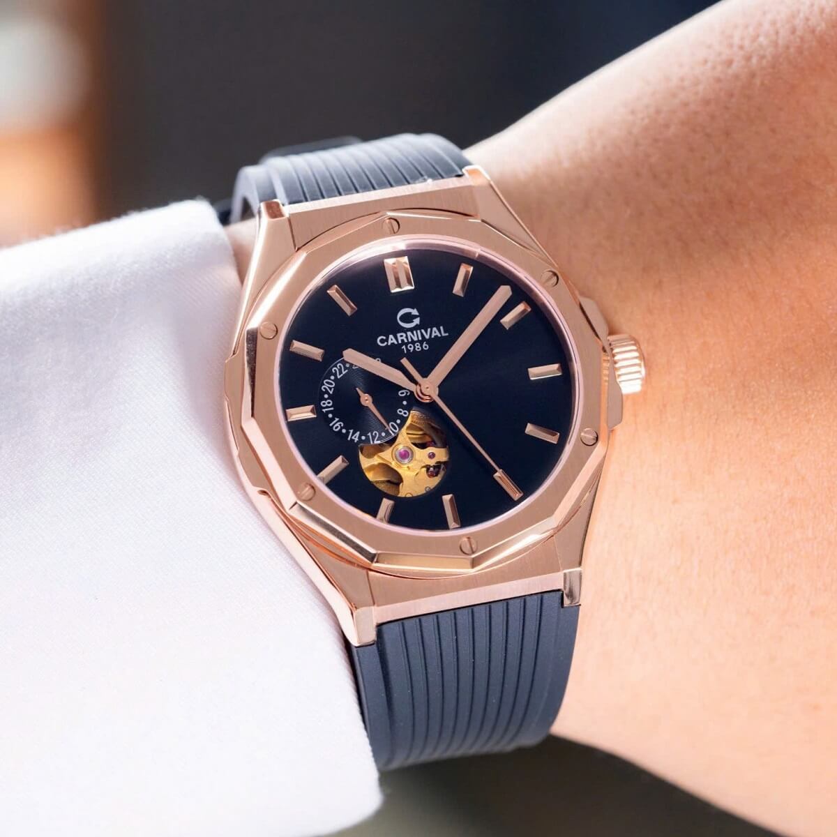 Đồng Hồ Nam Carnival 8189G Tự Động Mặt Đen Dây Cao Su Đen Vàng Hồng 42mm