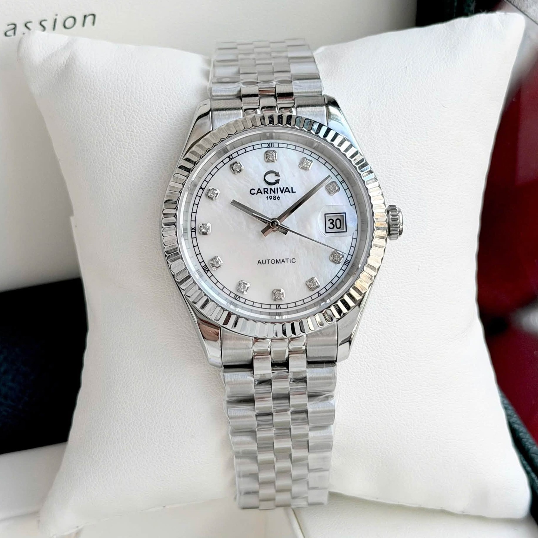 Đồng Hồ Nam Carnival 8250G-VT-TK Automatic Dây Thép Bạc Mặt Xà Cừ Trắng Size 38mm