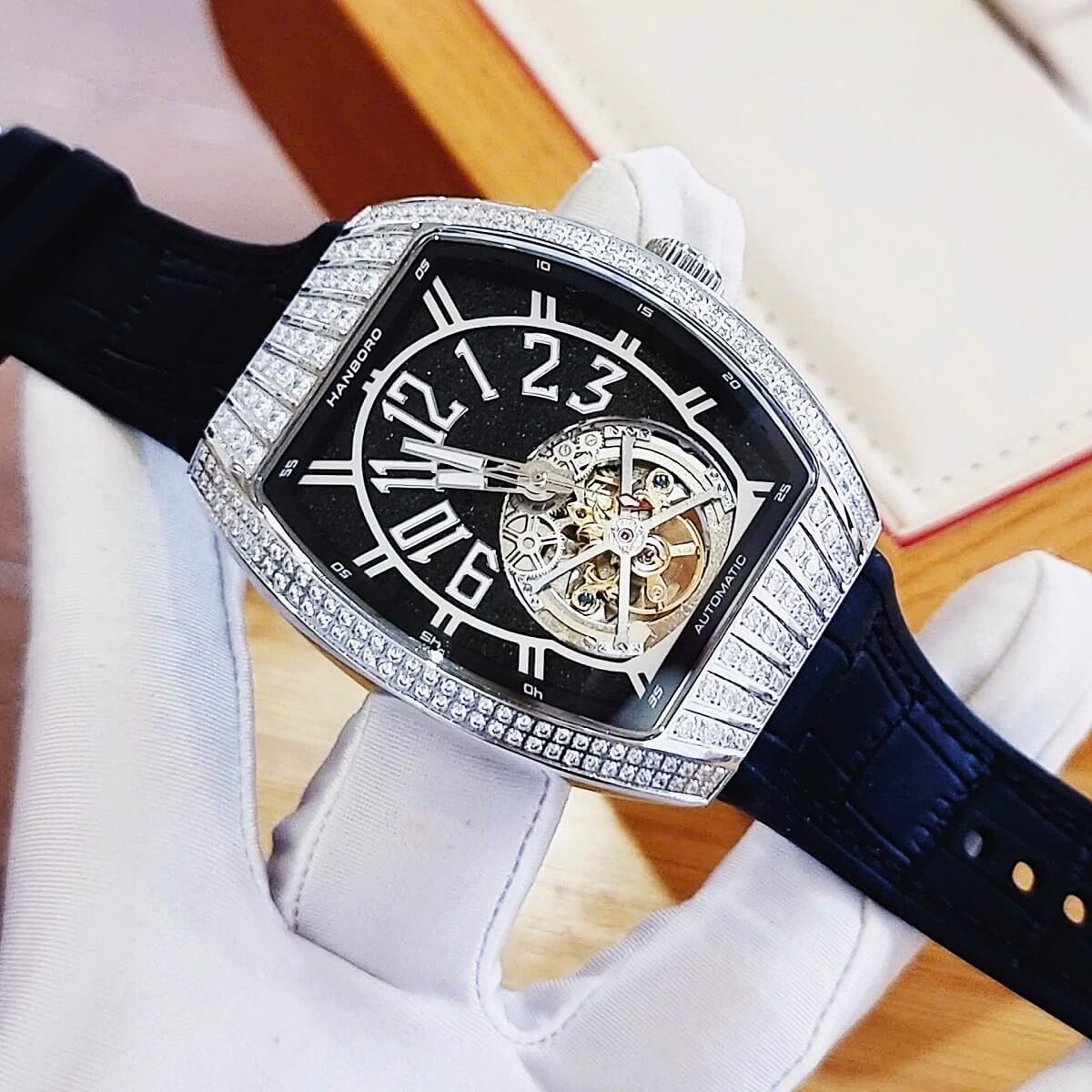 Đồng Hồ Nam Hanboro Máy Tự Động Mặt Đen Ovan Kim Loại Silver Đính Đá Dây Cao Su Đen Size 43mm