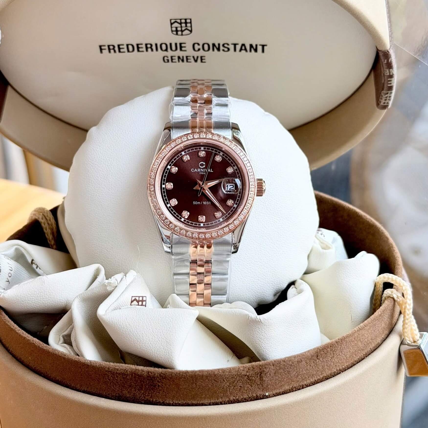 Đồng Hồ Nữ Carnival 8131L2-CH-N Dây Demi Vàng Hồng Mặt Nâu Chocolate Viền Đính Đá Size 31mm Quartz Japan