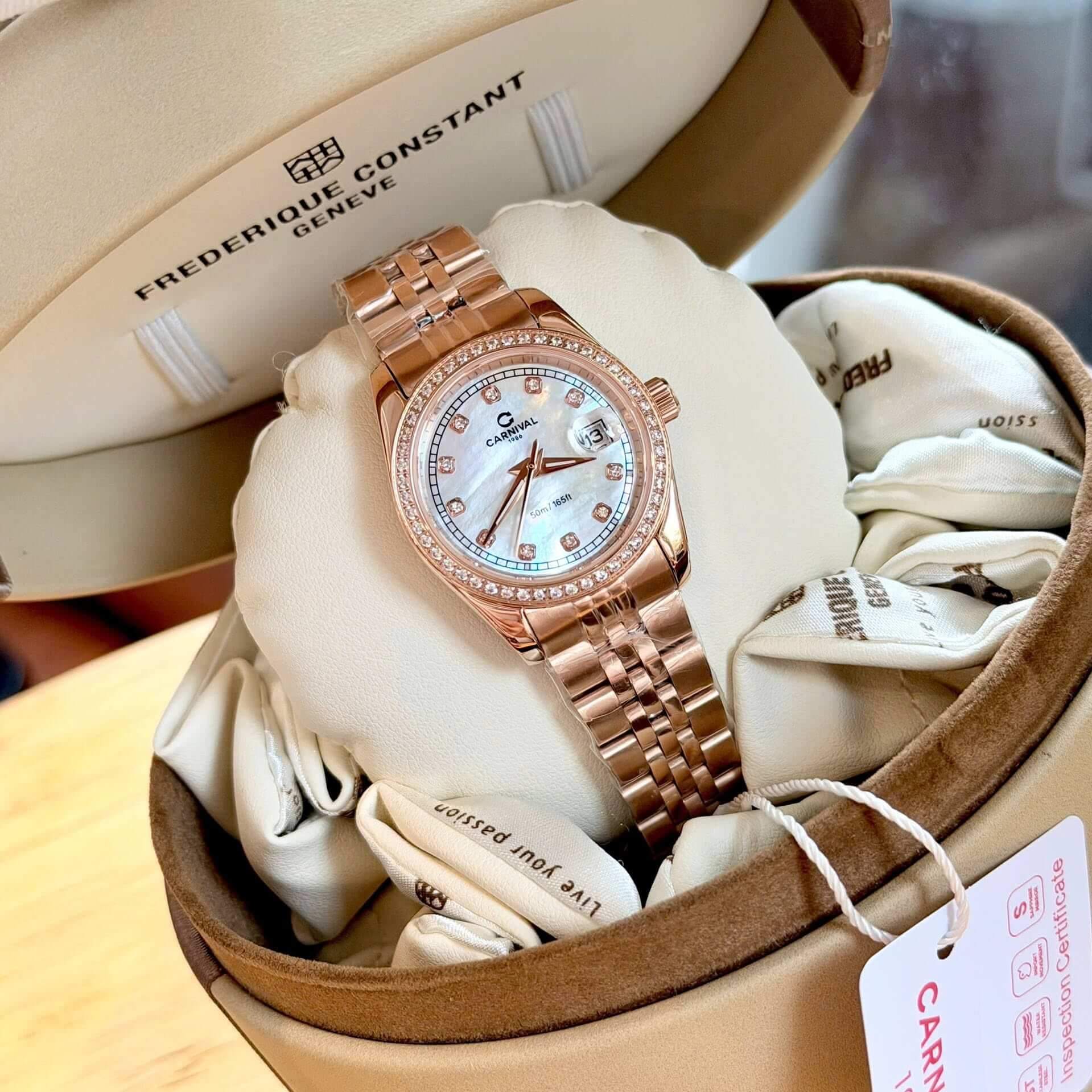 Đồng Hồ Nữ Carnival 8131L2-VH-TK Dây Thép Vàng Hồng Mặt Xà Cừ Trắng Viền Đính Đá Size 31mm Quartz Japan