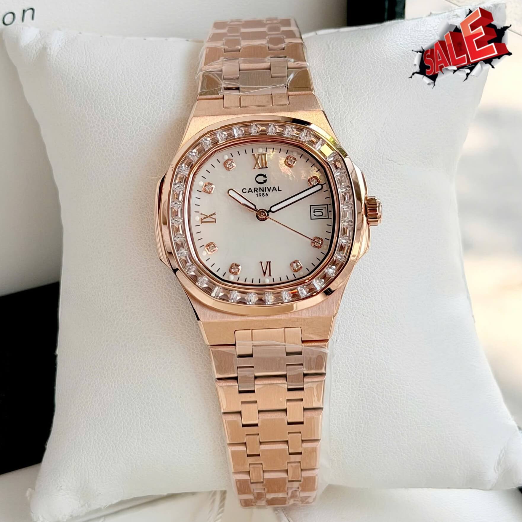 Đồng Hồ Nữ Carnival 8160L2-VH-TK Vàng Hồng Mặt Xà Cừ Trắng Viền Đá Size 34mm Sapphire