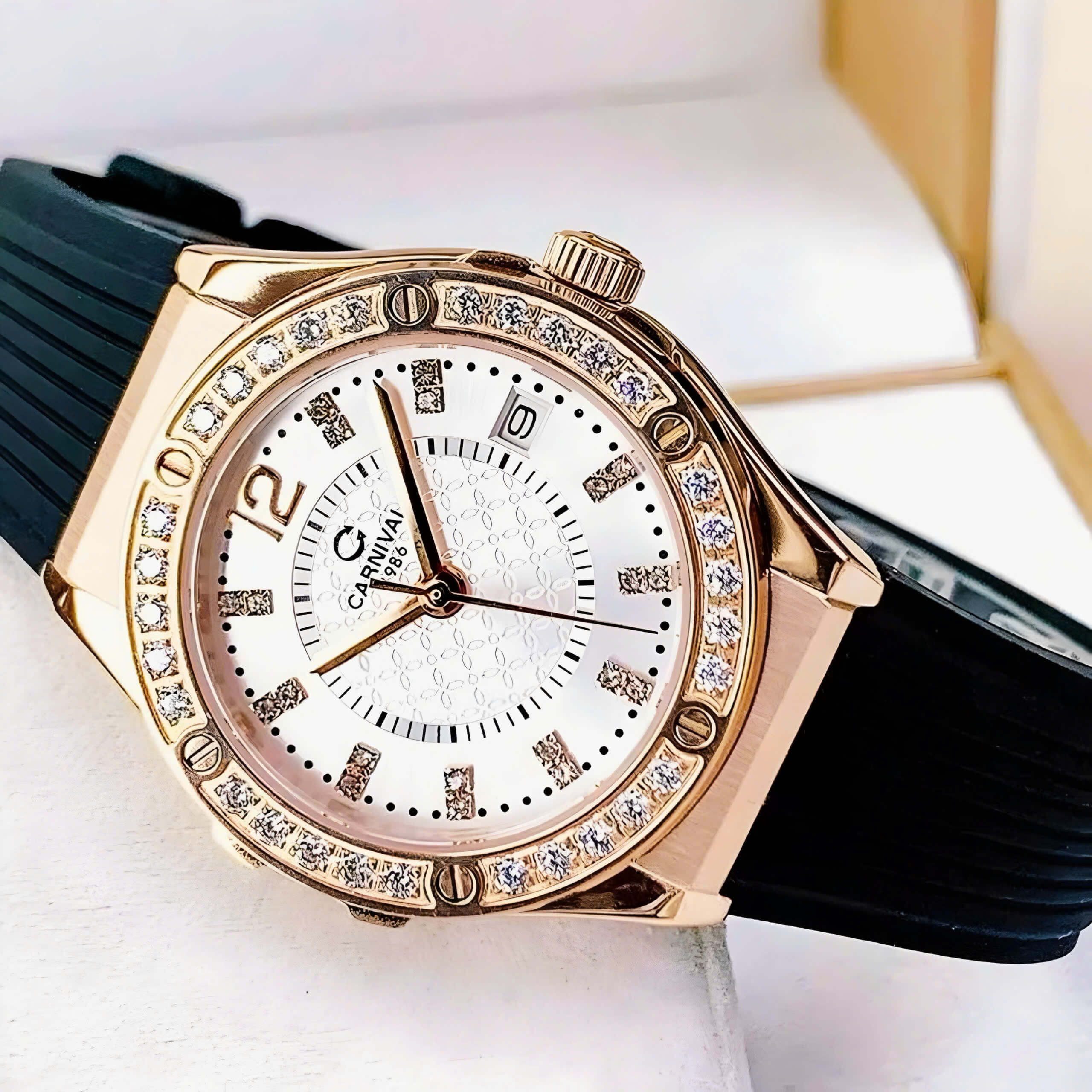 Đồng Hồ Nữ Carnival 8173L2 Dây Cao Su Đen Mặt Trắng Đính Đá Rose Size 34mm Quartz Japan Carnival 8173L2-VH-DCS-T
