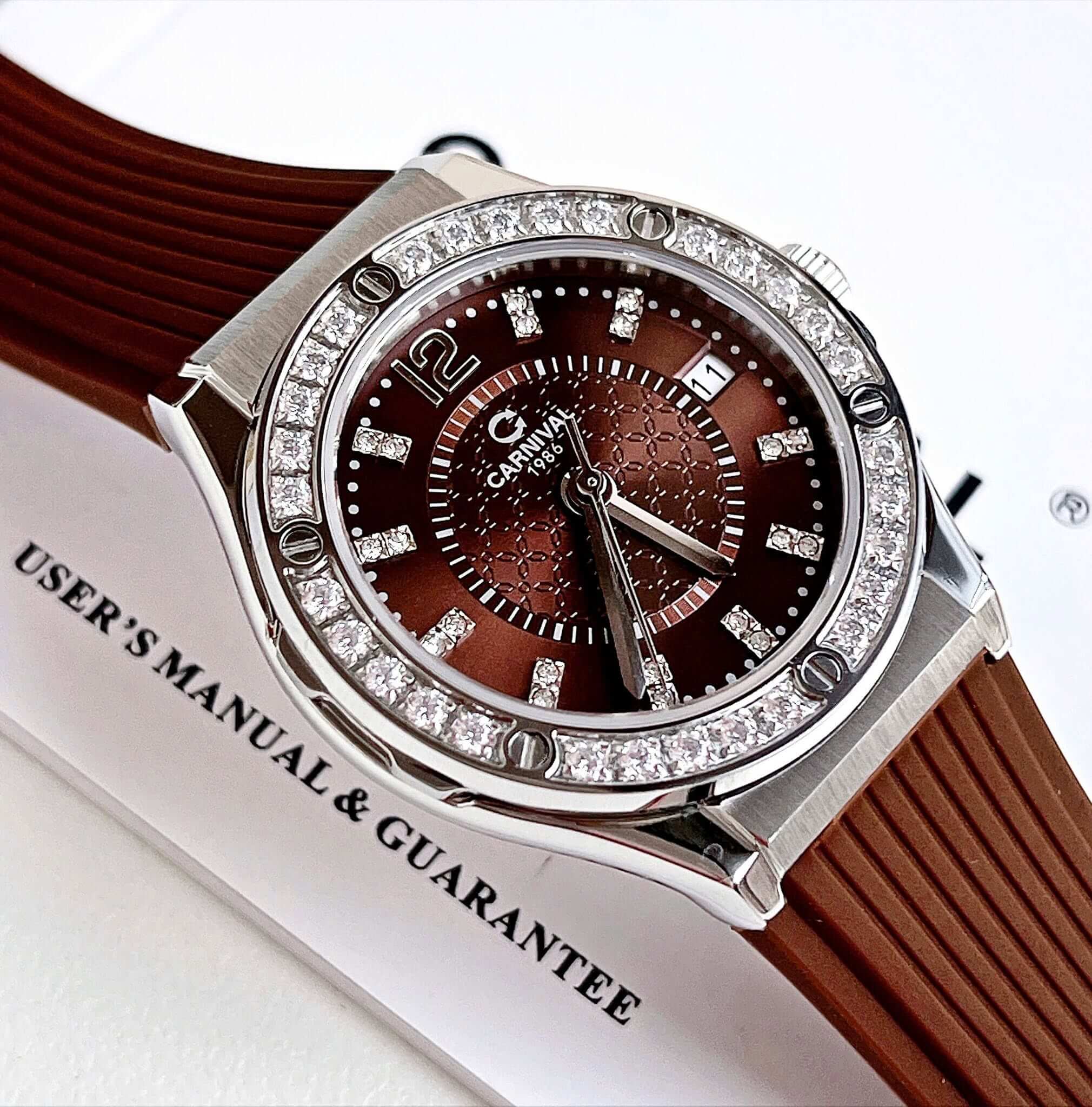 Đồng Hồ Nữ Carnival 8173L2 Dây Cao Su Nâu Đính Đá Silver Size 34mm Quartz Japan Carnival 8173L2-VT-DCS-N