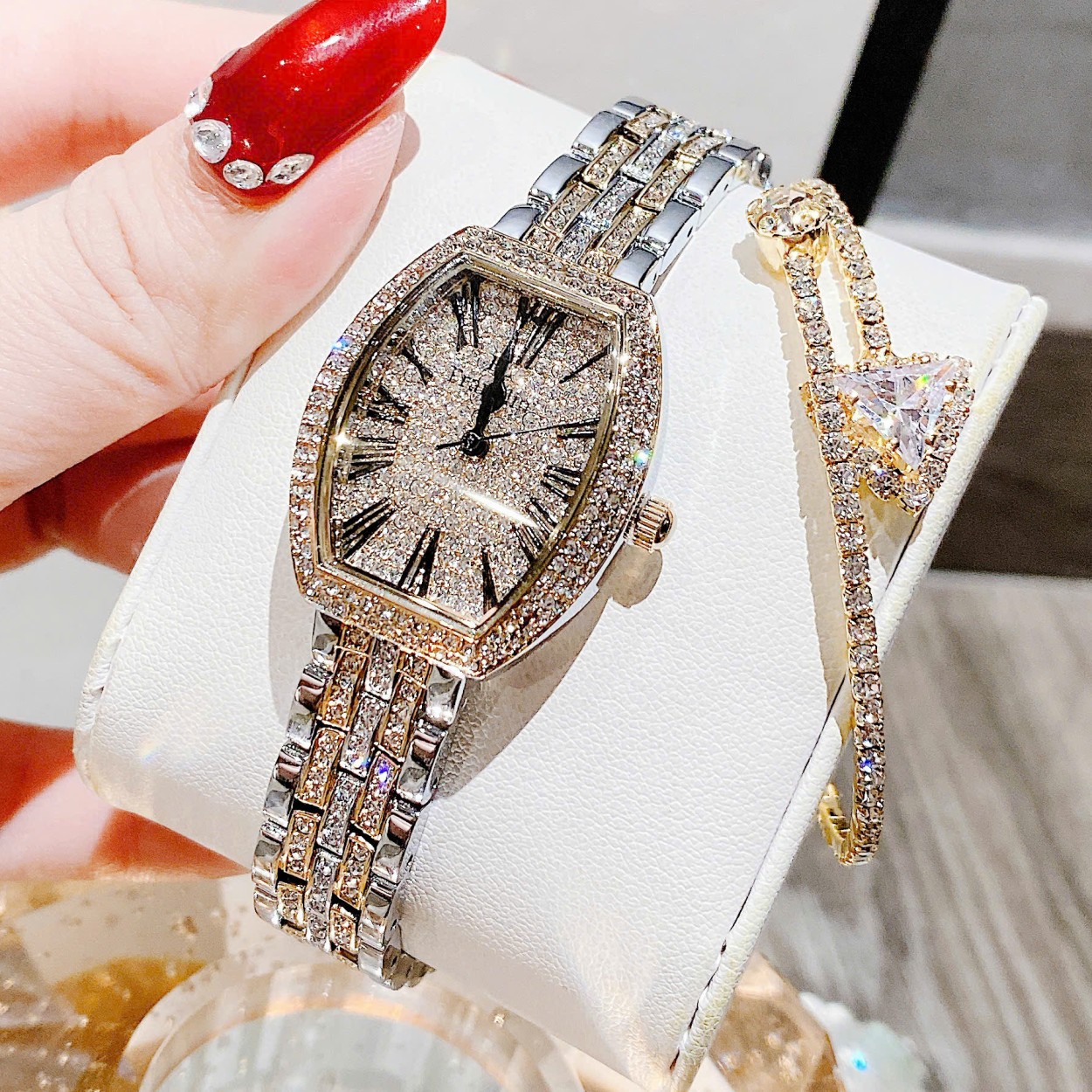 Đồng hồ Franklin nữ mặt oval đính đá demi vàng hồng, đồng hồ nữ size nhỏ 30mm Quartz