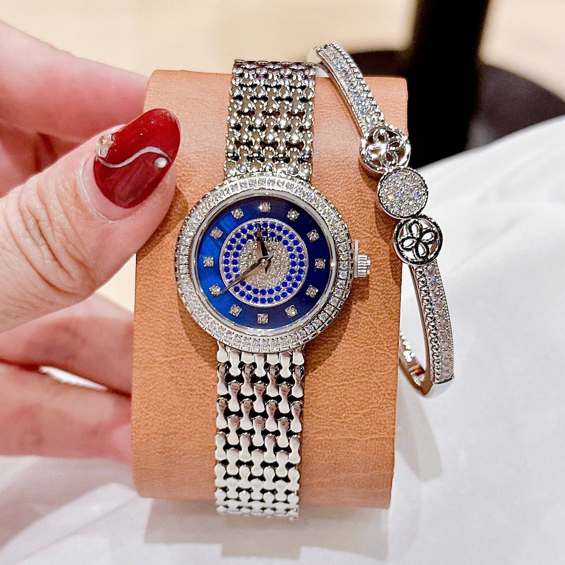 Đồng Hồ Nữ Franklin FL5688 Chính Hãng Dây Thép Silver Mặt Xanh Size 29mm Viền Đá Tặng Kèm Lắc Tay