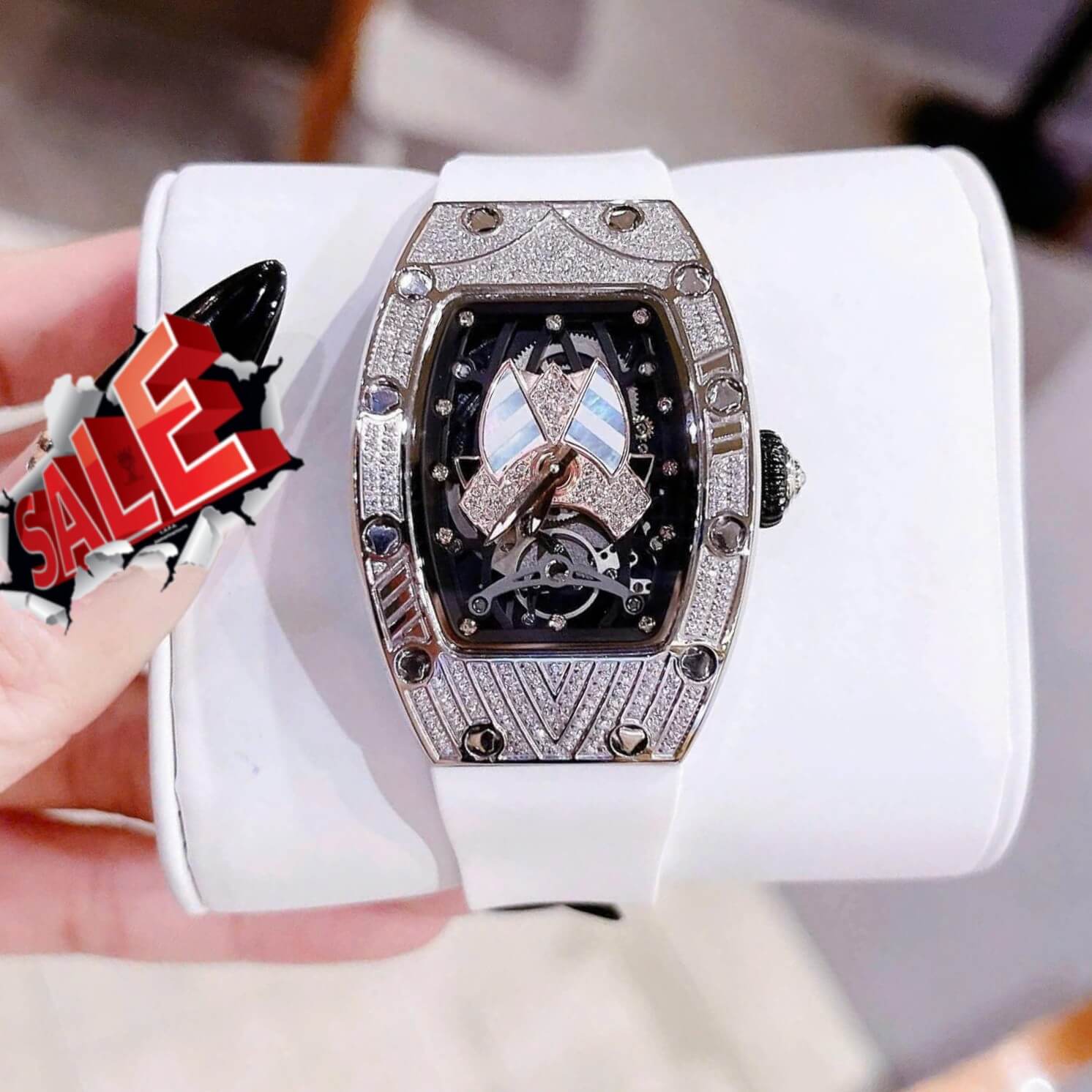 Đồng Hồ Nữ Hanboro Dây Cao Su Trắng Chính Hãng Đính Đá Silver Size 31x44mm Quartz