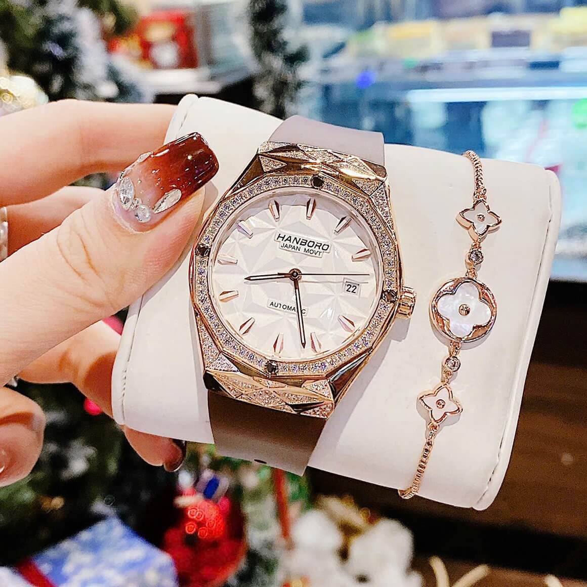 Set Đồng Hồ Nữ Hanboro Automatic Dây Cao Su Nâu Vỏ Vàng Hồng Size 36mm Viền Đá Tặng Kèm Vòng Tay