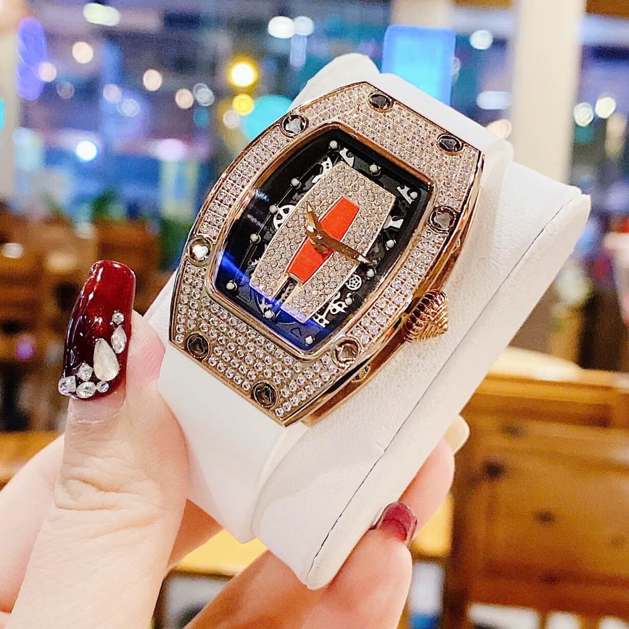 Set Đồng Hồ Nữ Hanboro Dây Cao Su Trắng Chính Hãng Đính Đá Rose Gold Size 31x44mm Quartz Tặng Kèm Bộ Dây Cao Su Đỏ