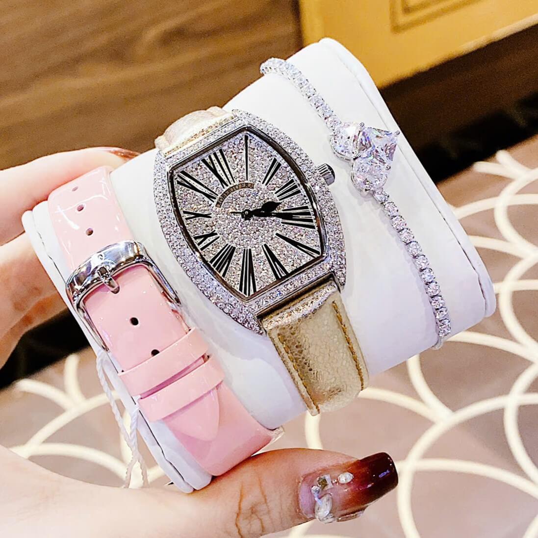 Set Đồng Hồ Nữ Roberto Era Dây Da Hồng Mặt Van Đính Đá Silver Size 36mm